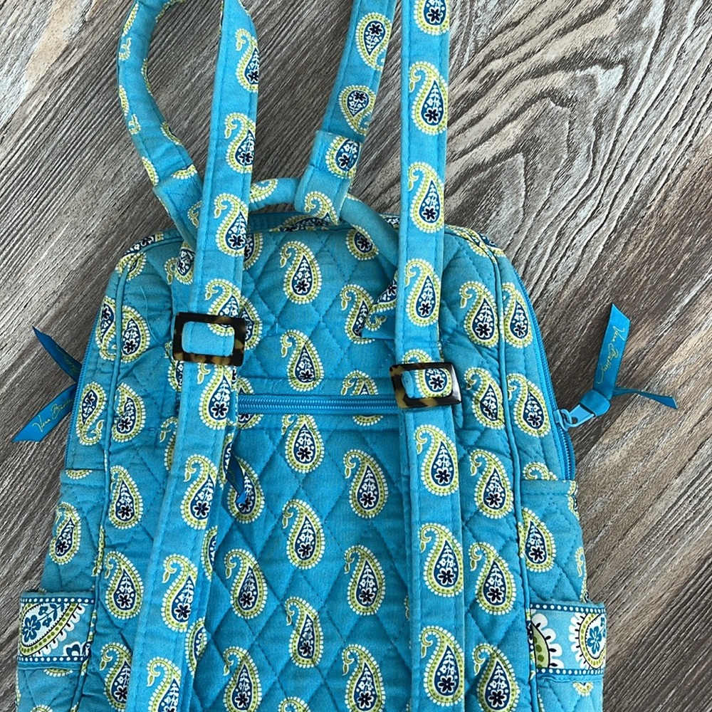 Vera Bradley quilted small backpack - Picture 4 of 7